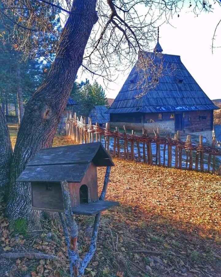 Seoski Turizam Melovic Rozanstvo Εξωτερικό φωτογραφία